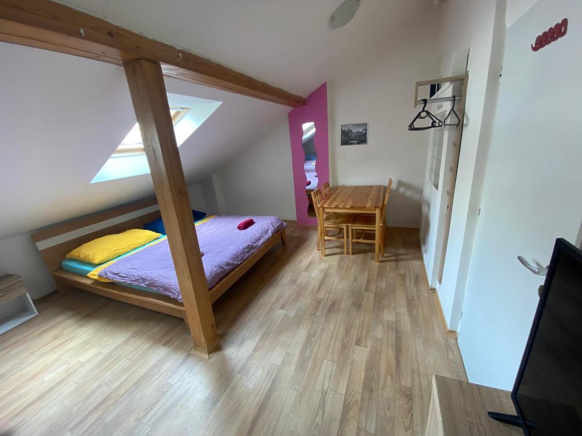 Old Town Apartments S12 Olomouc Ngoại thất bức ảnh